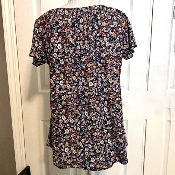Simplefun Women’s Boho Black Floral Flutter Sleeve, Tie Front Top Size Med EUC - Picture 3 of 12